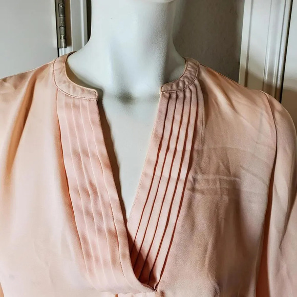 Spense Light Pink Peach Sheer V-Neck Blouse Women's Size Small EUC - Picture 12 of 15
